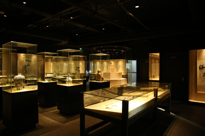 搭建粵港澳大灣區藝術品新橋梁，打造南粵藝術新形象展覽服務